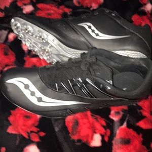 indoor track shoes men